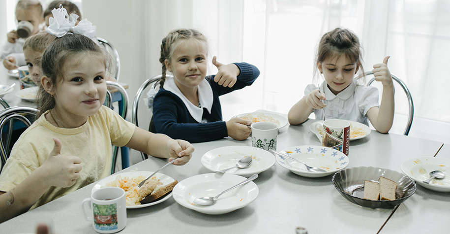 Алексей Спасский проверил качество школьного питания