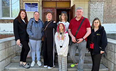 Предприниматели из Ленинского округа посетили детские дома Луганска