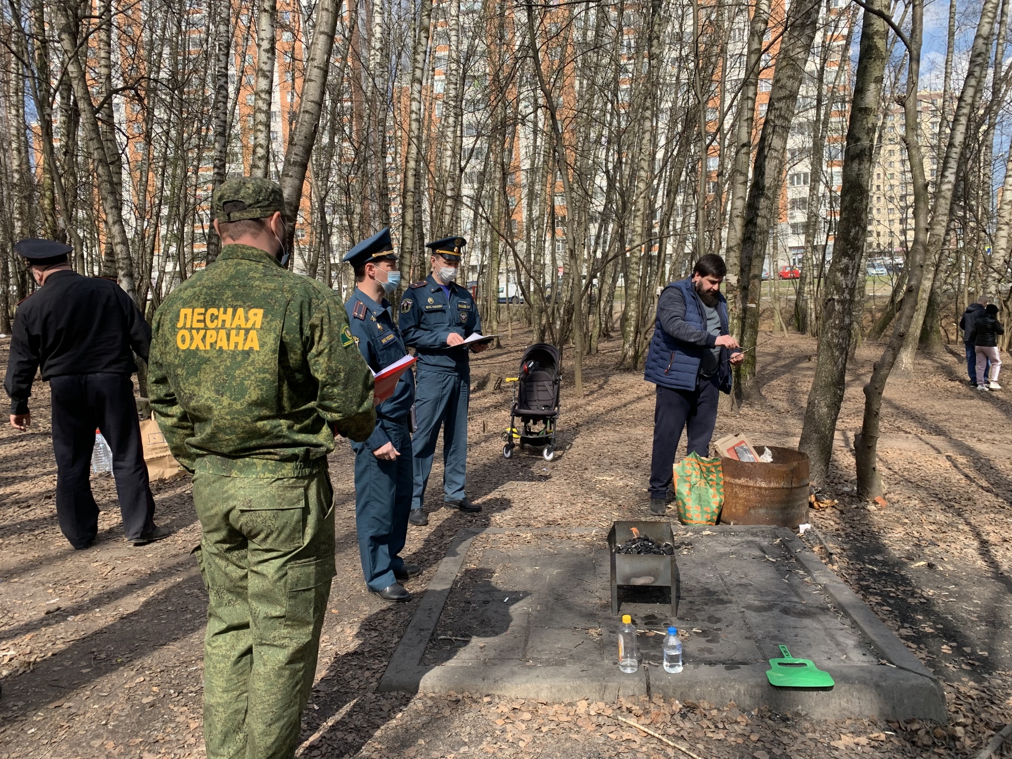 Противопожарный режим подмосковье. Нарушение пожарной безопасности. Нарушение противопожарного режима. Рейды МЧС по пожарной безопасности. Особый противопожарный режим штрафы.