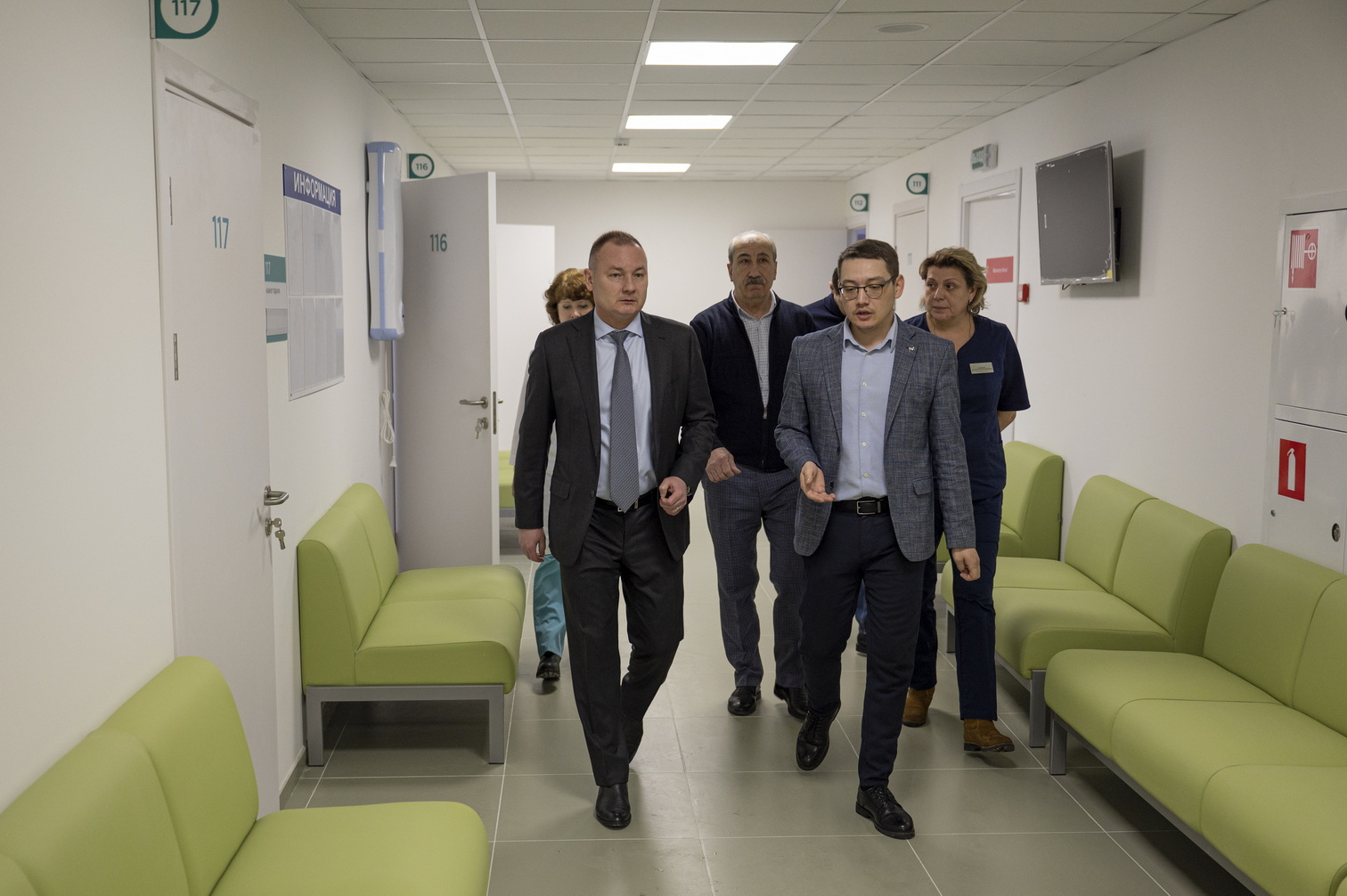 Алексей Спасский проверил новую поликлинику в Боброво, которая готовится к открытию в конце марта