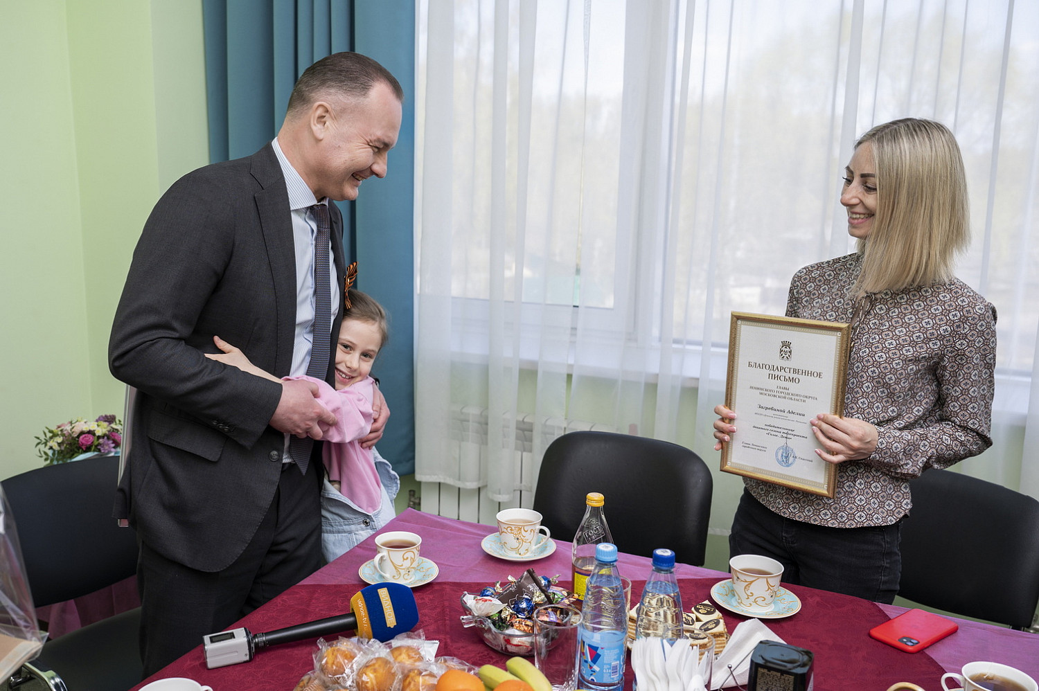Алексей Спасский поздравил победительницу шоу «Голос.Дети» из Ленинского округа